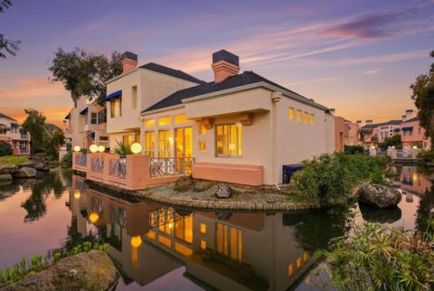 Photo of 852 Lakeshore Drive, REDWOOD CITY, CA 94065 (MLS # ML82032255)