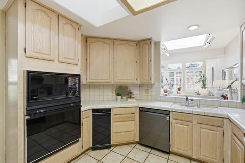 Tiny photo for 852 Lakeshore Drive, REDWOOD CITY, CA 94065 (MLS # ML82032255)