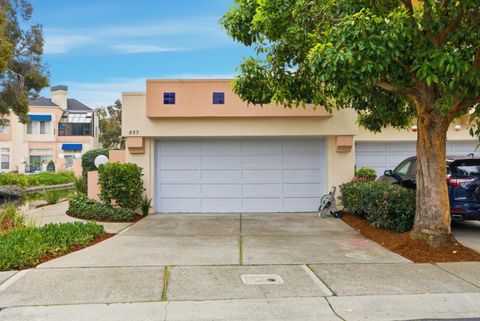 Tiny photo for 852 Lakeshore Drive, REDWOOD CITY, CA 94065 (MLS # ML82032255)