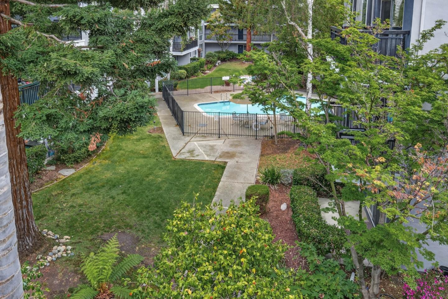 183 Del Medio Avenue 310