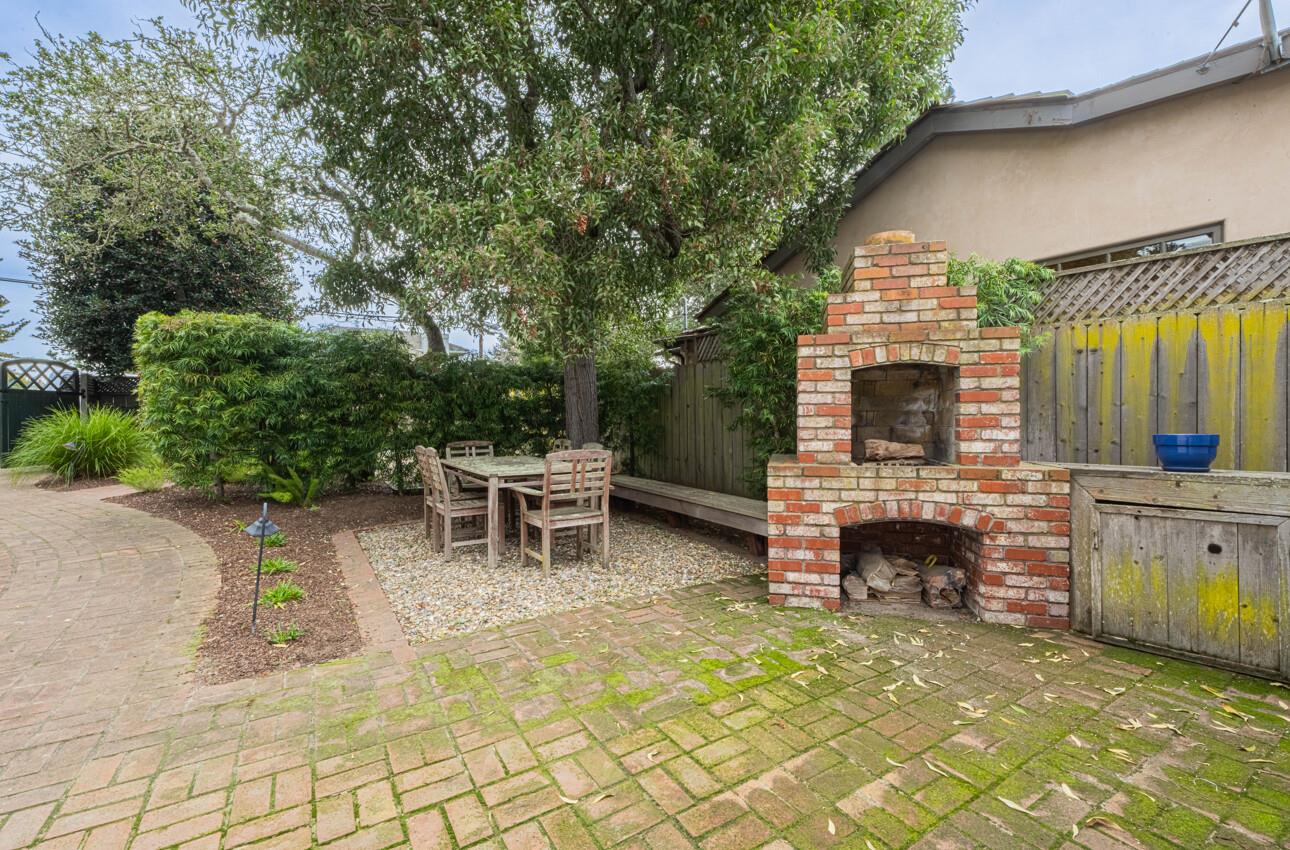 SW Corner San Carlos & 10th