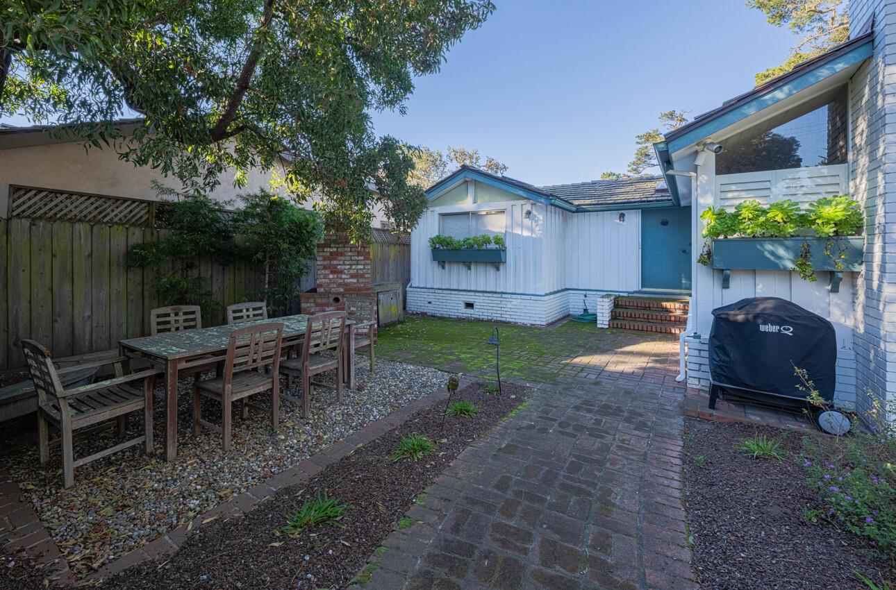 SW Corner San Carlos & 10th