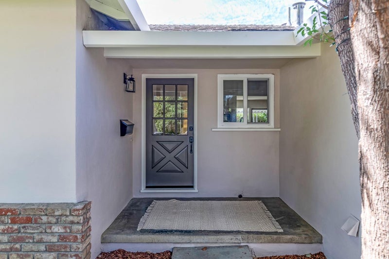 207 Sunset Avenue