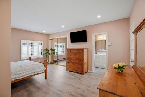 Tiny photo for 333 Hawthorne Street, Salinas, CA 93901 (MLS # ML82033223)