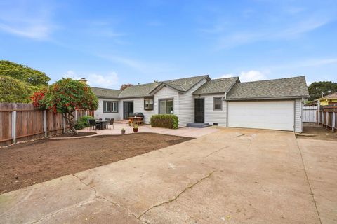 Tiny photo for 333 Hawthorne Street, Salinas, CA 93901 (MLS # ML82033223)