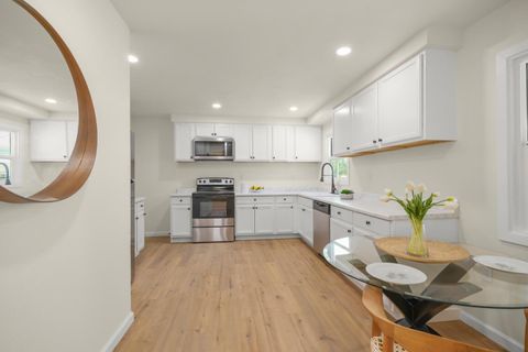 Tiny photo for 339 Dimaggio Avenue, PITTSBURG, CA 94565 (MLS # ML82040738)