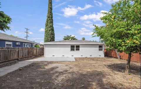 Tiny photo for 339 Dimaggio Avenue, PITTSBURG, CA 94565 (MLS # ML82040738)