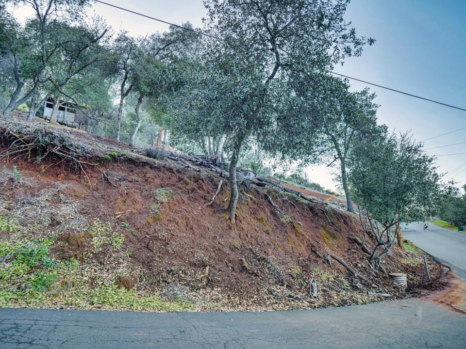 3223 South Lake Drive