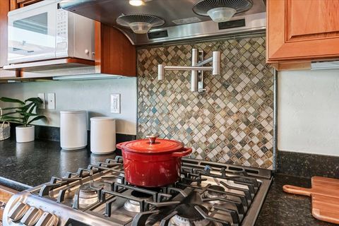 Tiny photo for 917 Laguna Circle, FOSTER CITY, CA 94404 (MLS # ML82025565)