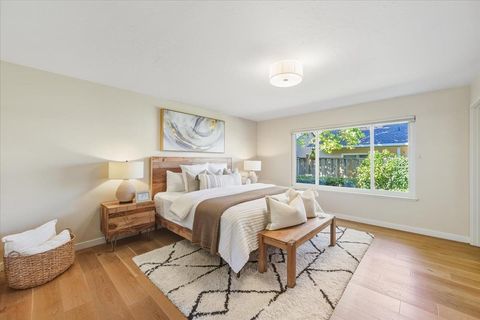 Tiny photo for 917 Laguna Circle, FOSTER CITY, CA 94404 (MLS # ML82025565)