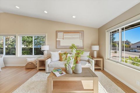 Tiny photo for 917 Laguna Circle, FOSTER CITY, CA 94404 (MLS # ML82025565)