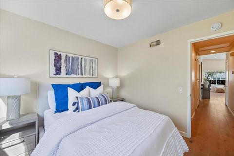 Tiny photo for 917 Laguna Circle, FOSTER CITY, CA 94404 (MLS # ML82025565)