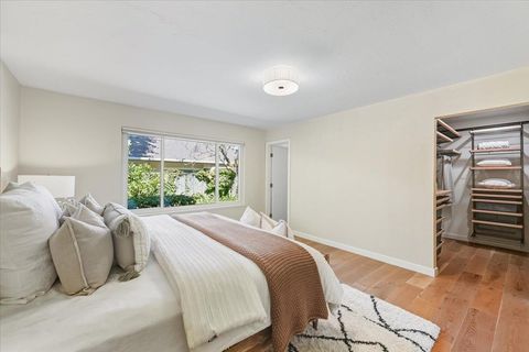 Tiny photo for 917 Laguna Circle, FOSTER CITY, CA 94404 (MLS # ML82025565)