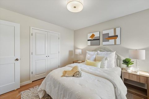 Tiny photo for 917 Laguna Circle, FOSTER CITY, CA 94404 (MLS # ML82025565)