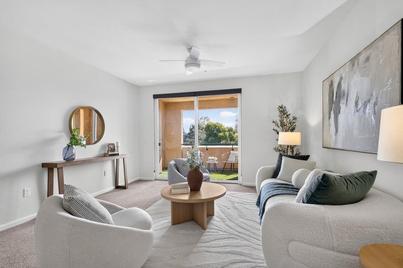 1390 Saddle Rack Street 302