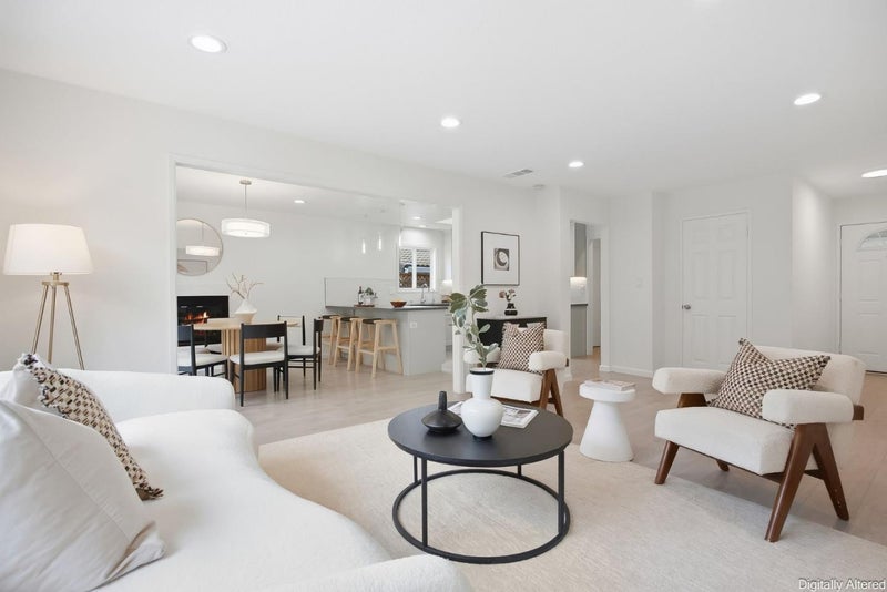 4517 Vanderbilt Drive