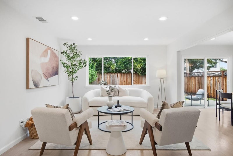4517 Vanderbilt Drive