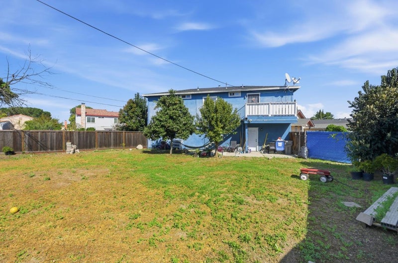 1303 - 05 Danube Way