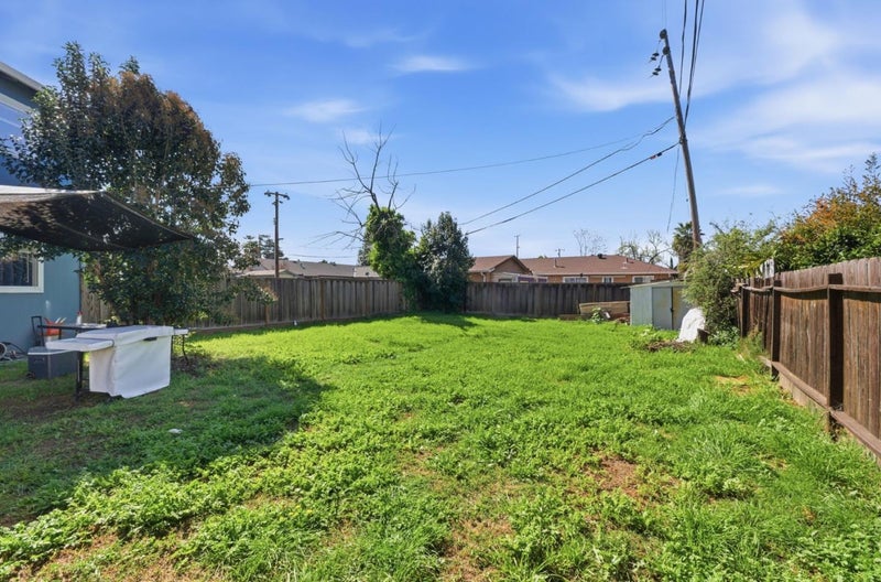 1303 - 05 Danube Way
