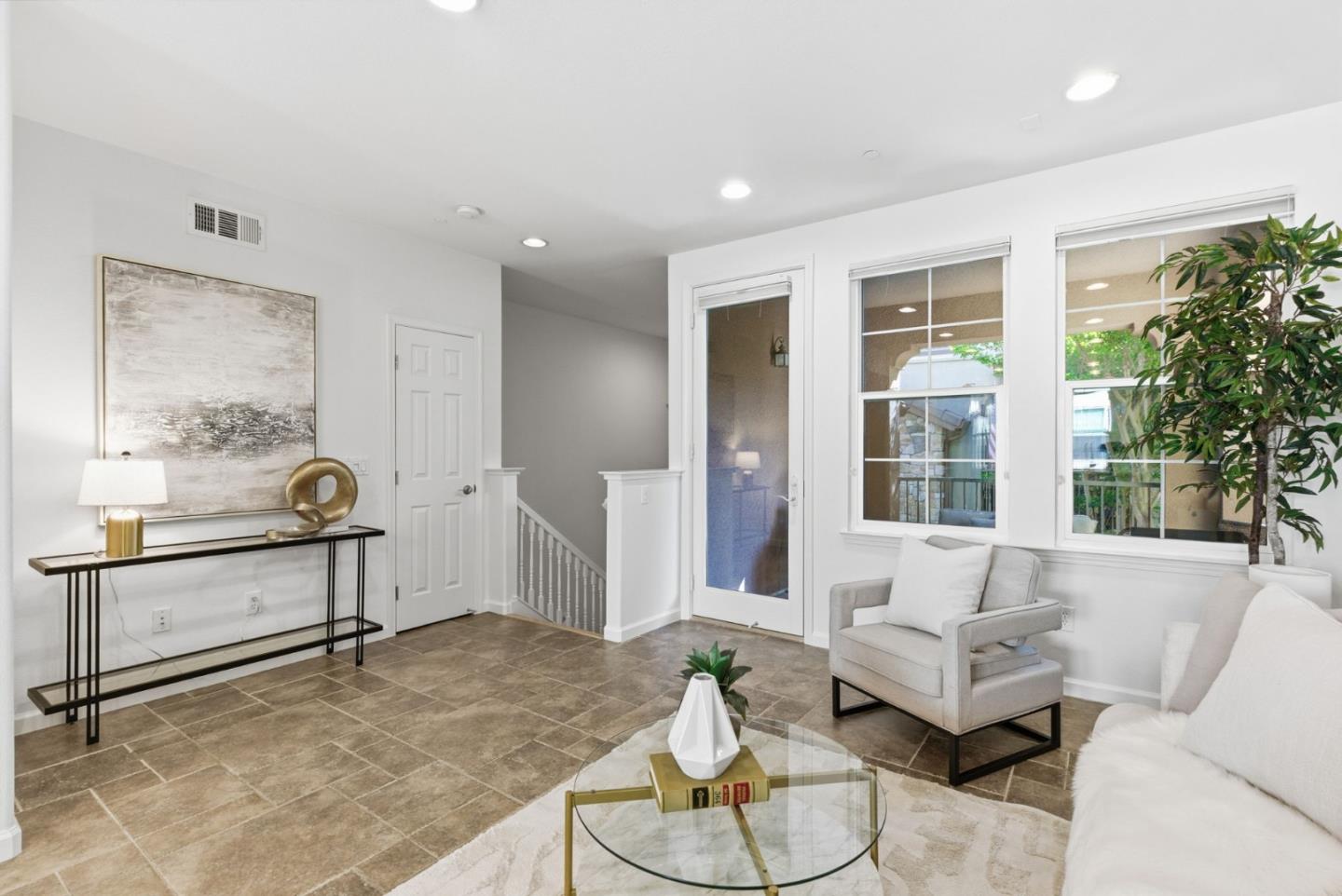 482 Tristania Terrace