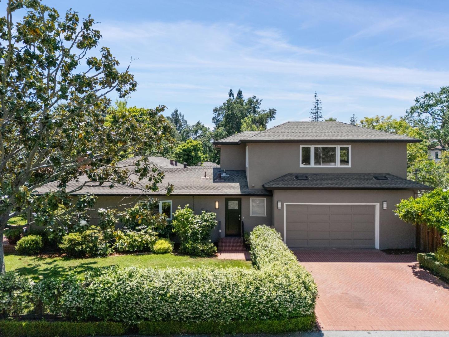 1800 Oakdell Drive