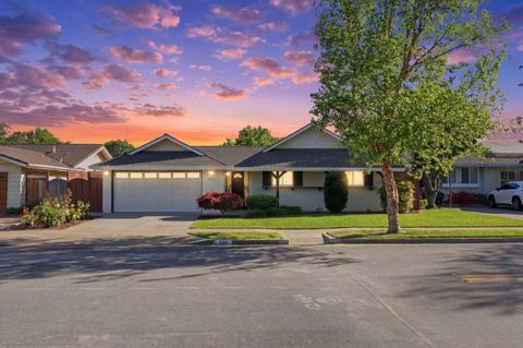 802 West Knickerbocker Drive SUNNYVALE CA 94087