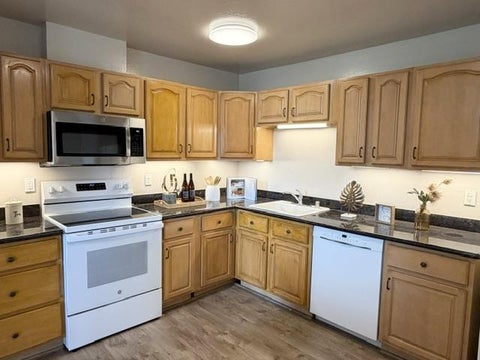 Tiny photo for 1170 Foster City Boulevard #303, FOSTER CITY, CA 94404 (MLS # ML82052405)