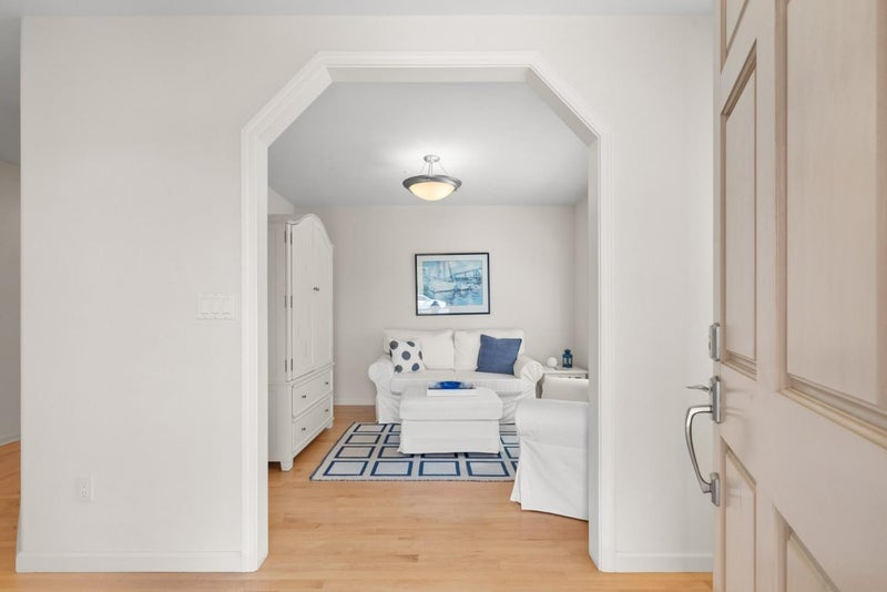 120 Tiburon Court