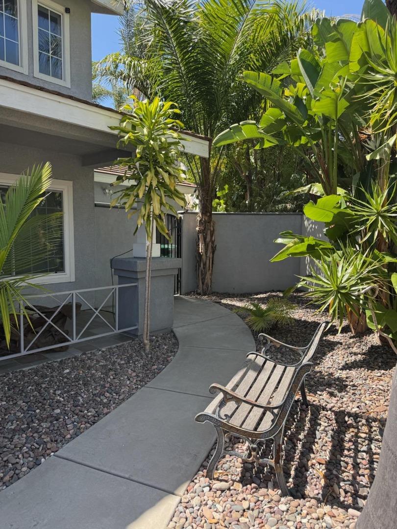 3208 Silver Ridge Court