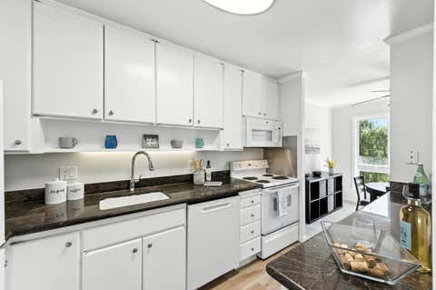 Tiny photo for 932 Peninsula Avenue #406, SAN MATEO, CA 94401 (MLS # ML82042742)