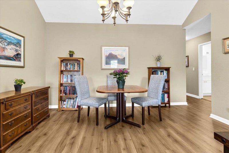 4000 Rio Road 26