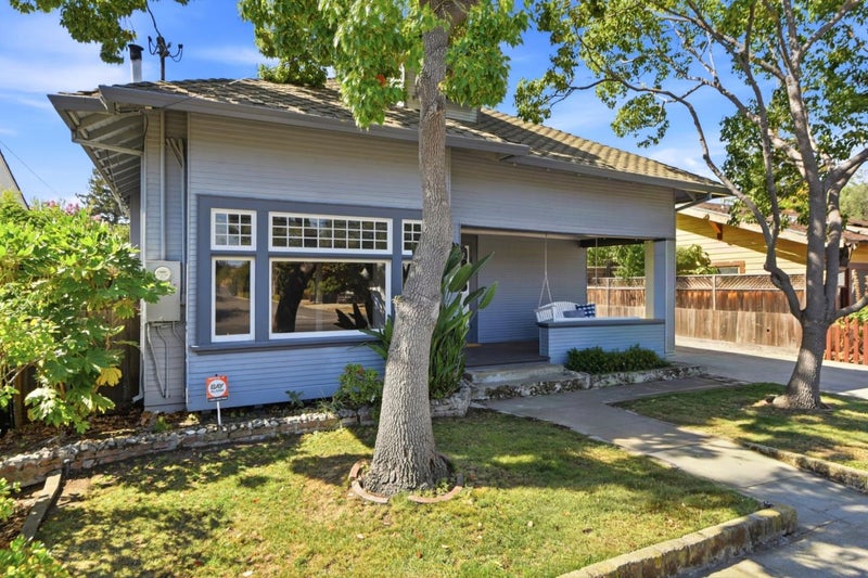 212 East Rincon Avenue