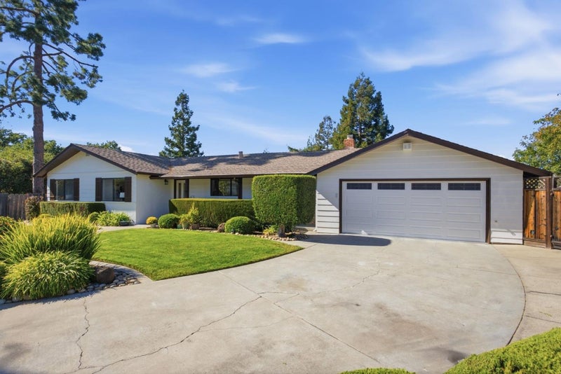 21905 Meadowview Lane