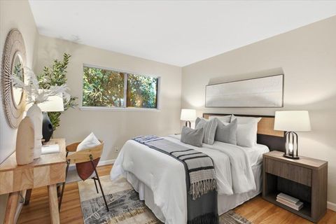 Tiny photo for 1542 Canna Court, MOUNTAIN VIEW, CA 94043 (MLS # ML82029254)