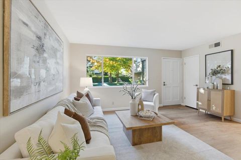 Tiny photo for 1542 Canna Court, MOUNTAIN VIEW, CA 94043 (MLS # ML82029254)