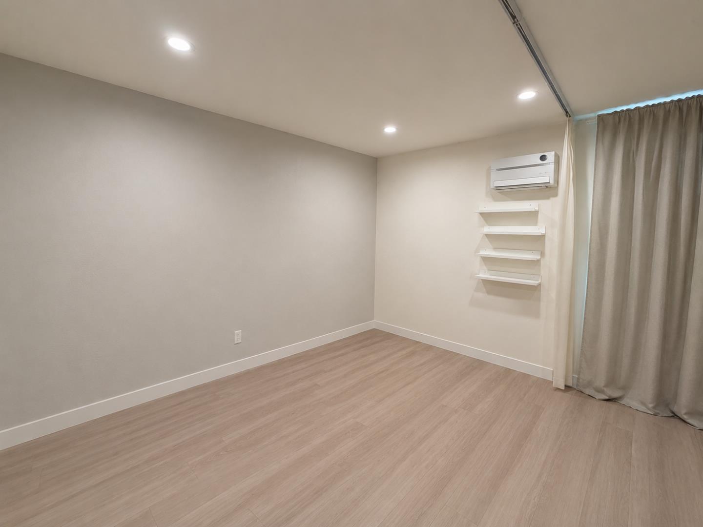 5122 Shelter Creek Lane