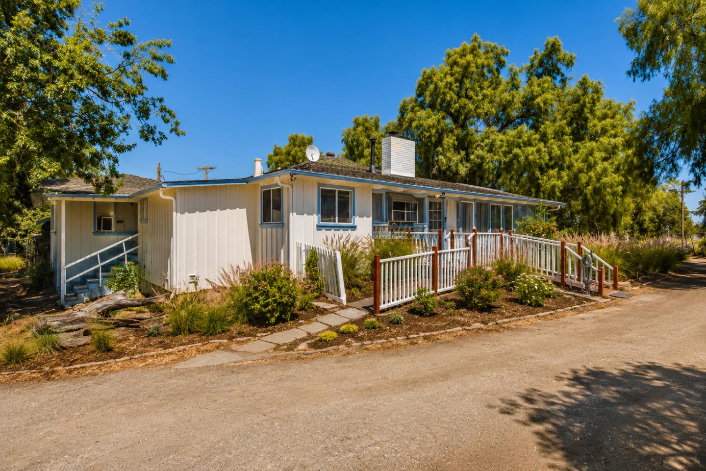 433 Mansfield Road