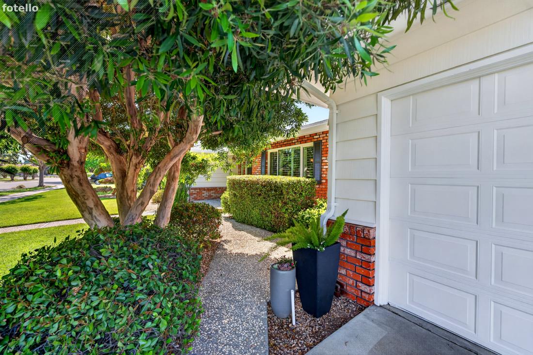 1355 Robsheal Drive