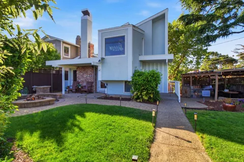 2044 Monroe Avenue, Belmont, CA 94002 - #: ML82042242