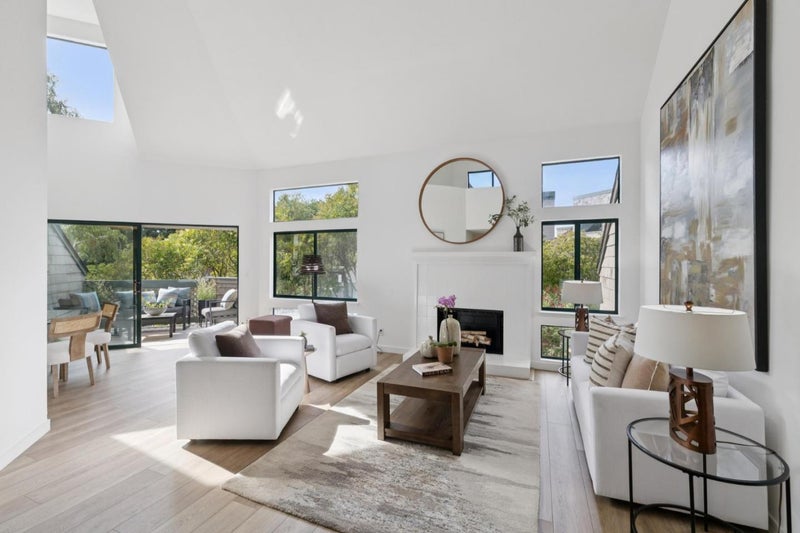 20 Cove Lane