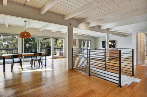 Photo of 2323 Mastlands Drive, OAKLAND, CA 94611 (MLS # ML82035112)