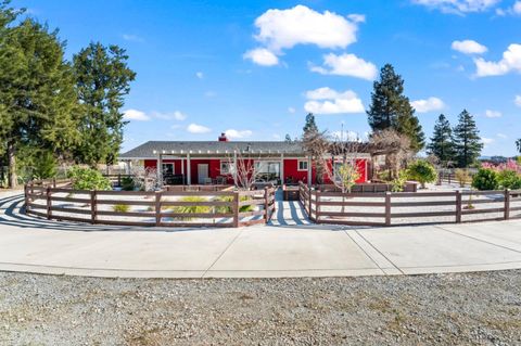 Tiny photo for 1515 Dias Drive, San Martin, CA 95046 (MLS # ML82039087)