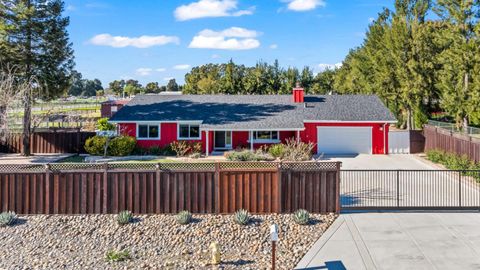 Tiny photo for 1515 Dias Drive, San Martin, CA 95046 (MLS # ML82039087)