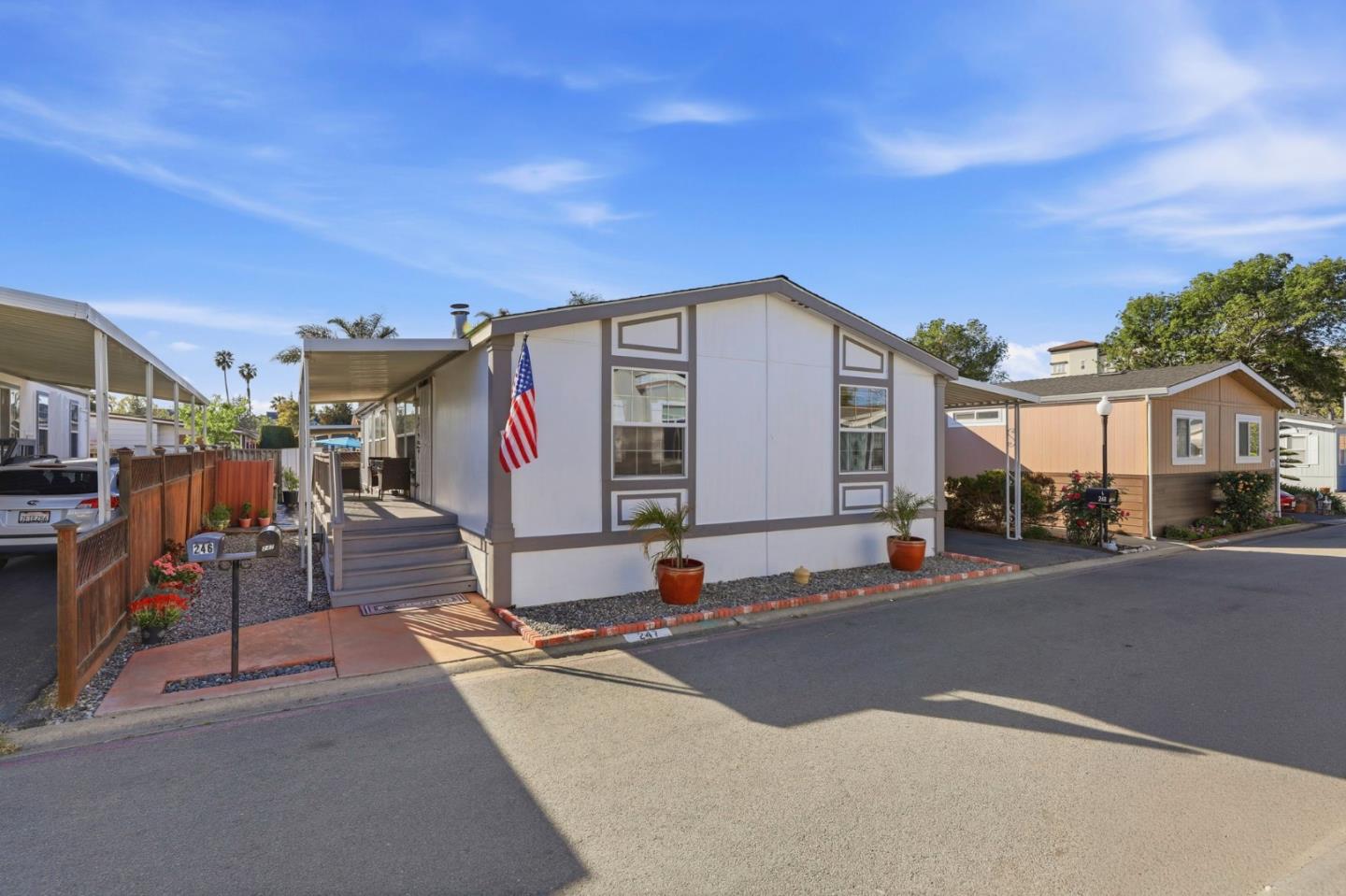 600 East Weddell Drive