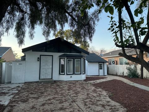 Tiny photo for 1924 Vollmer Way, SAN JOSE, CA 95116 (MLS # ML82039091)