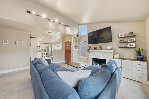 Tiny photo for 5368 Beech Grove Court, San Jose, CA 95123 (MLS # ML82031003)