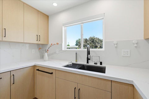 Tiny photo for 2273 Stratford Drive, San Jose, CA 95124 (MLS # ML82051407)