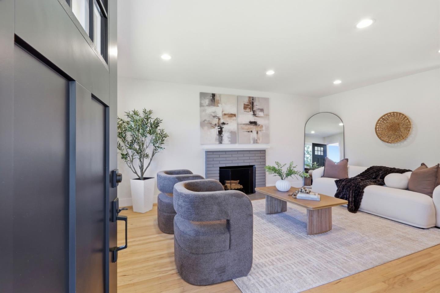 3108 Santa Margarita Avenue