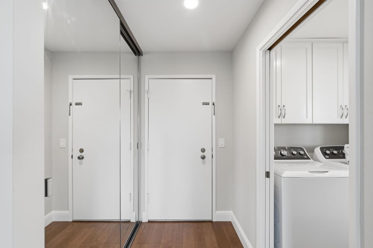 1075 Shell Boulevard 7