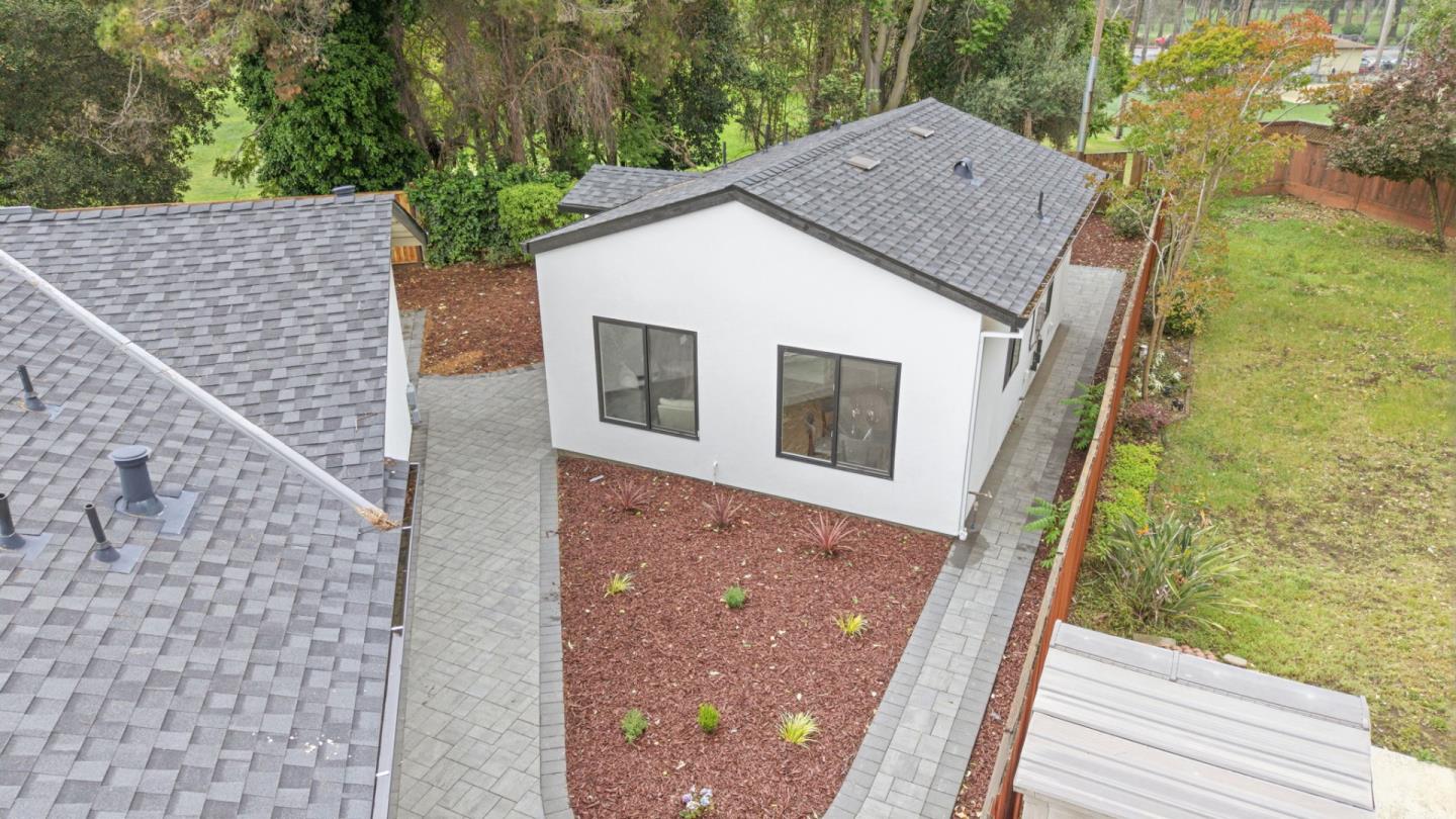 986 Starflower Court